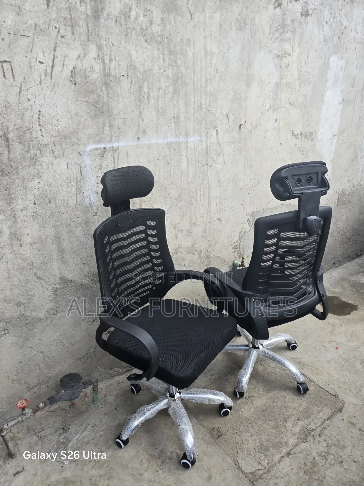 Moving Standing Executive Office Chairs
