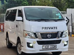Nissan NV3500 2014 Black