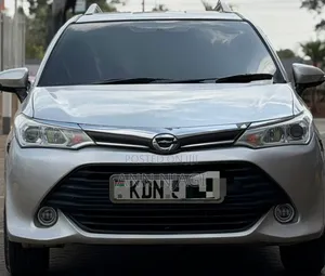 Toyota Corolla Fielder 2016 Silver