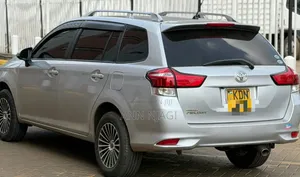 Toyota Corolla Fielder 2016 Silver