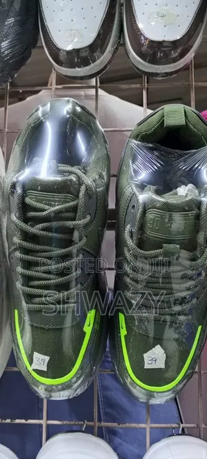 Shwazy Shoes