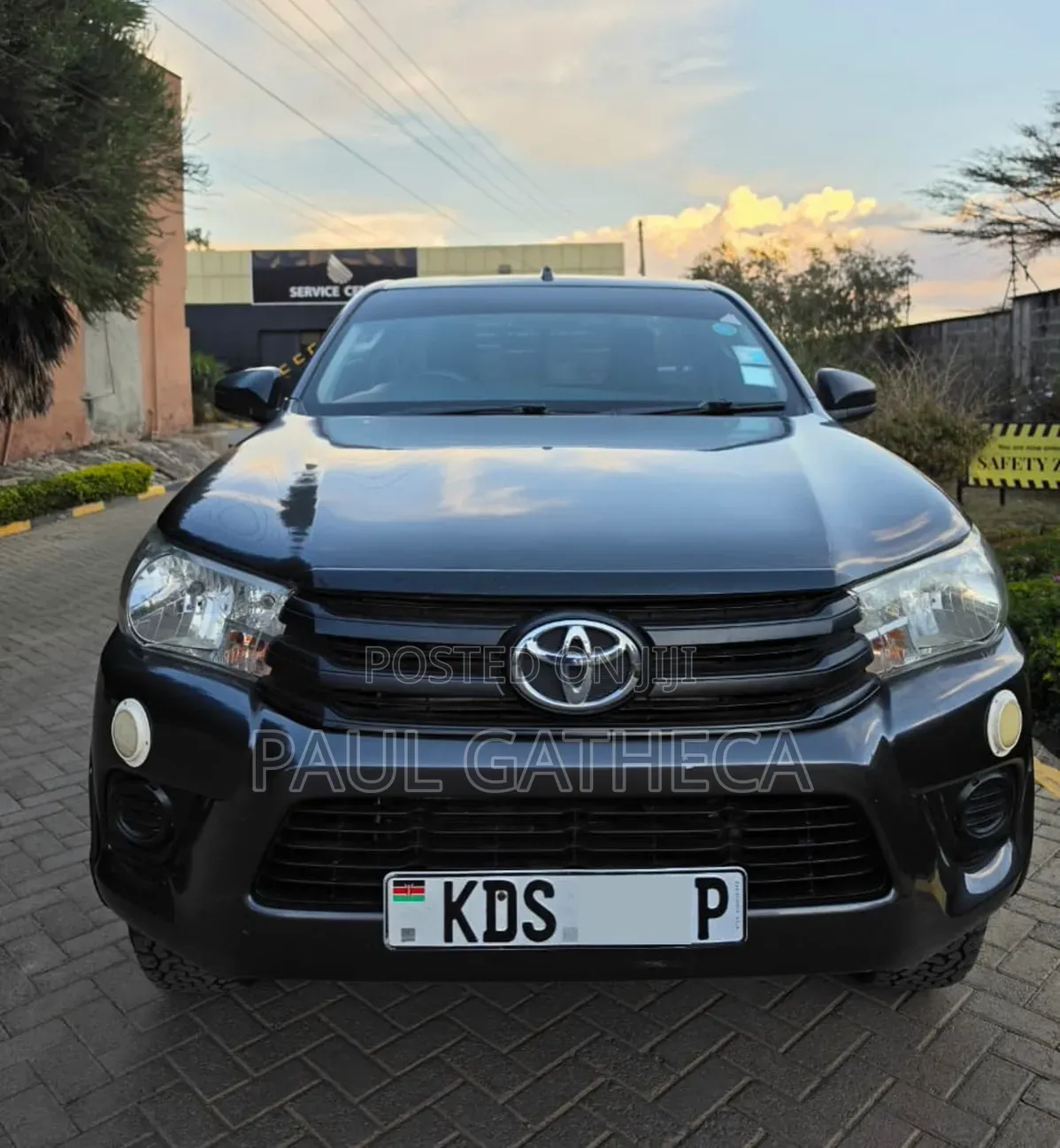 Toyota Hilux 2019 Black