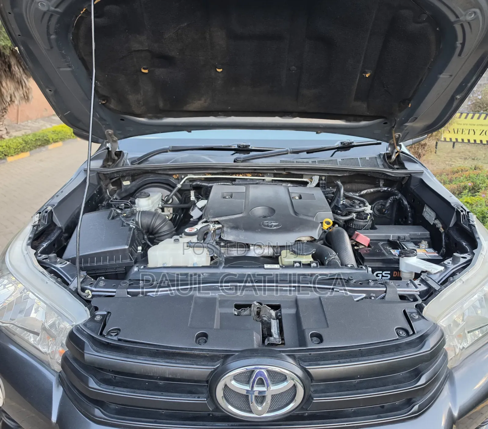 Toyota Hilux 2019 Black