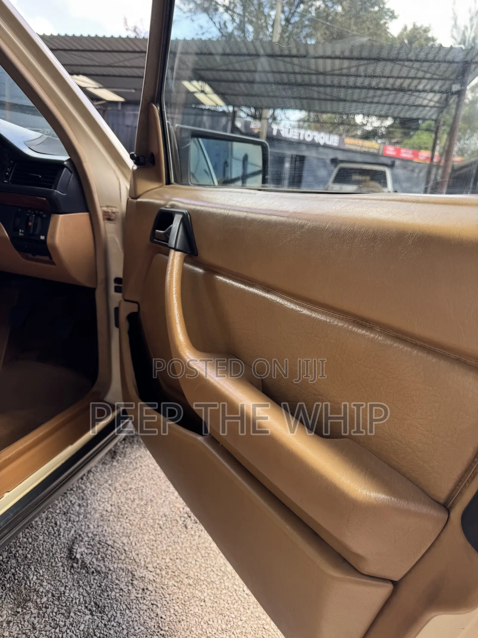 Mercedes-Benz E200 1993 Black