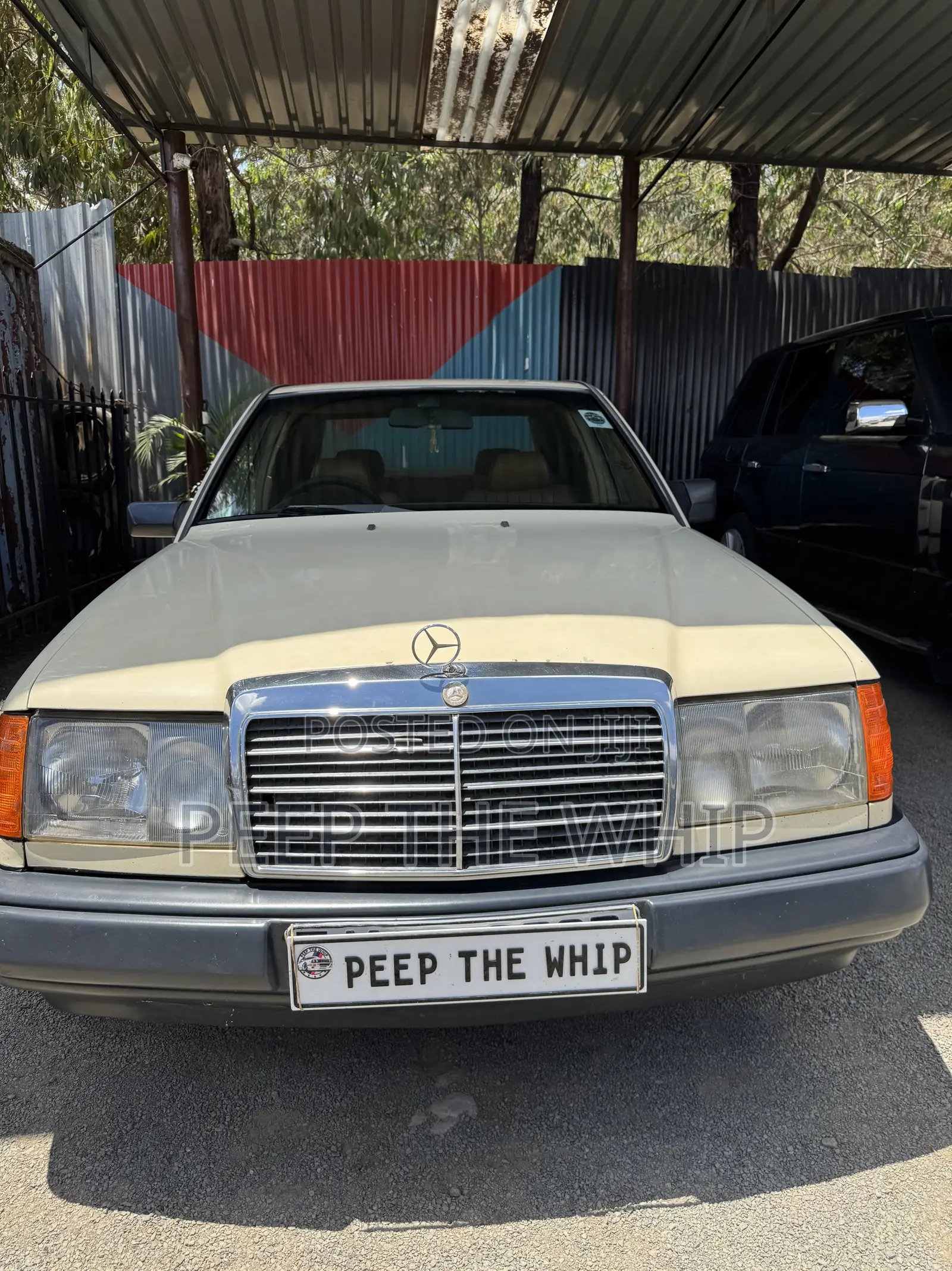 Mercedes-Benz E200 1993 Black