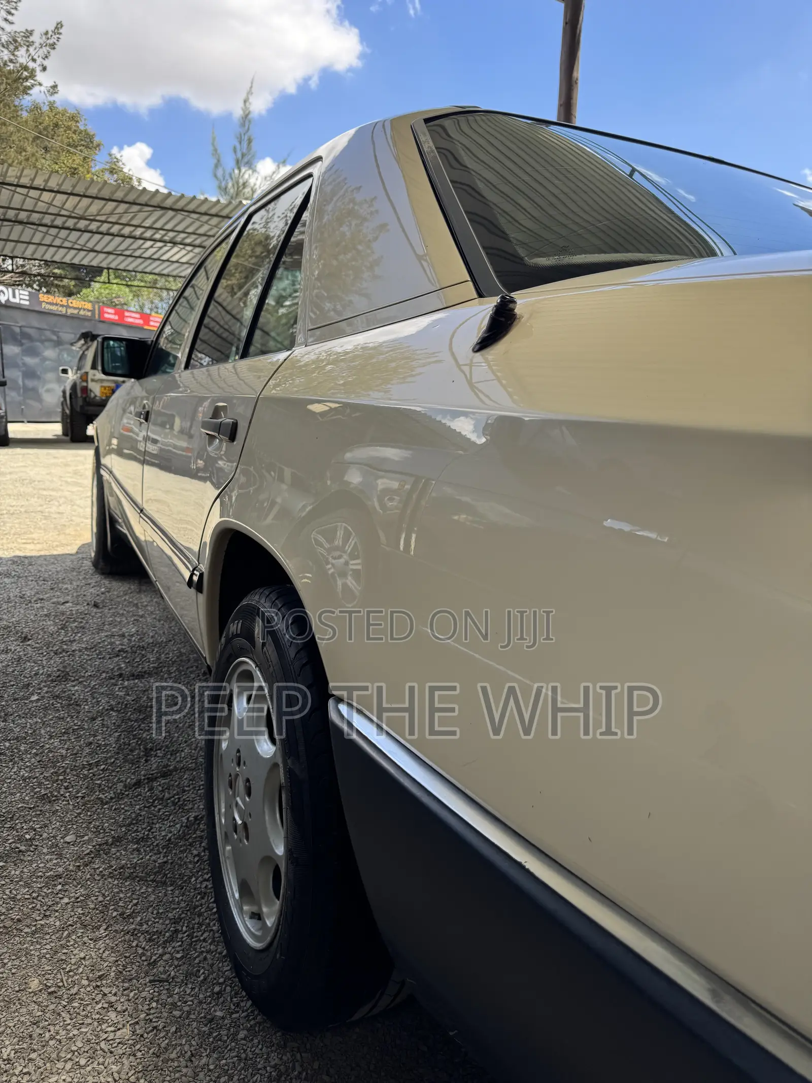 Mercedes-Benz E200 1993 Black