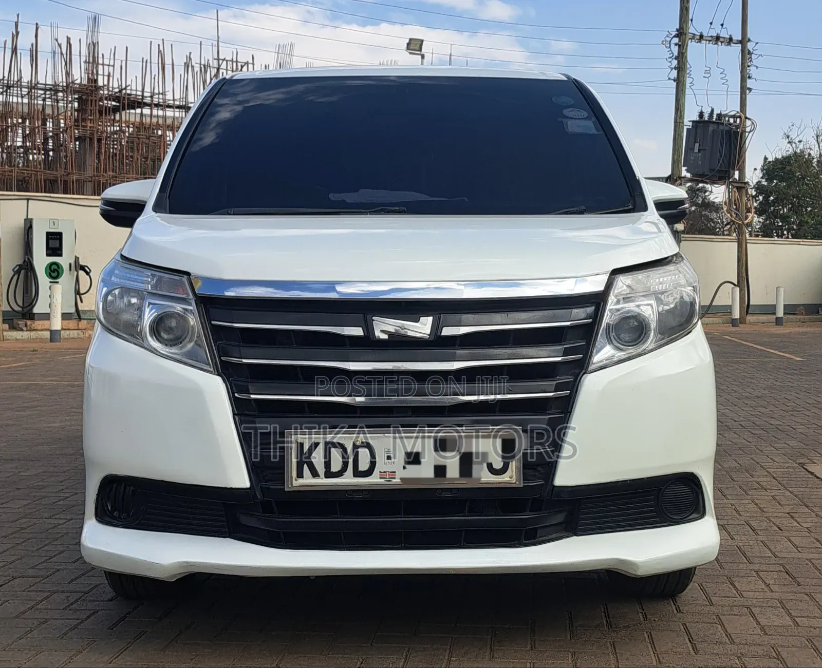 Toyota Noah 2016 White