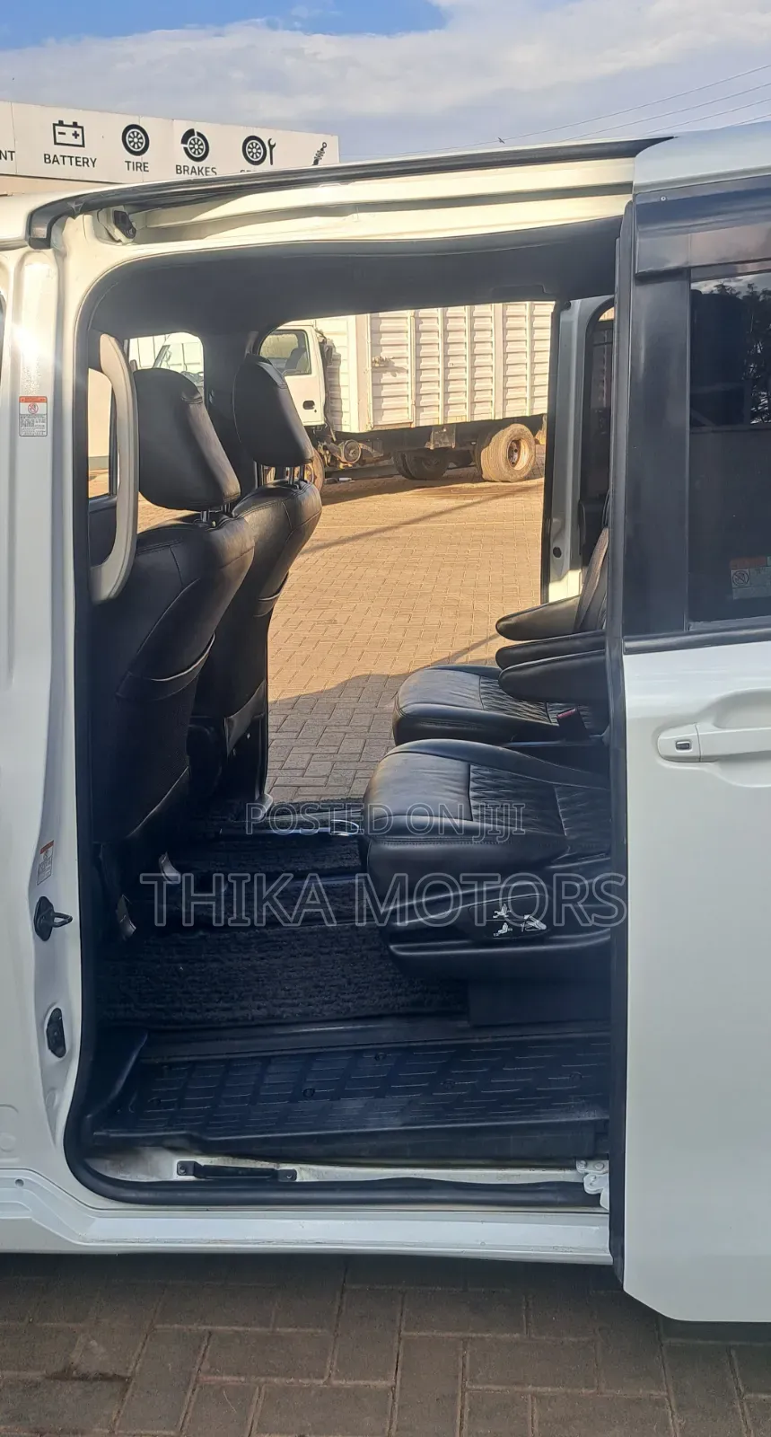 Toyota Noah 2016 White
