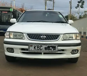 Nissan FB15 2003 White