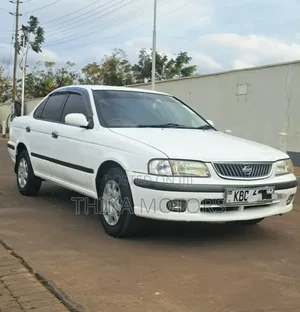 Nissan FB15 2003 White