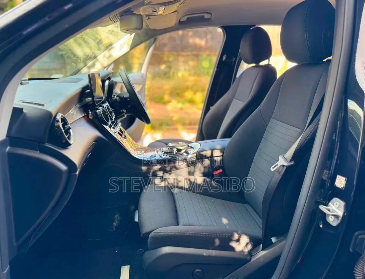 Mercedes-Benz GLC-Class 2019 Black