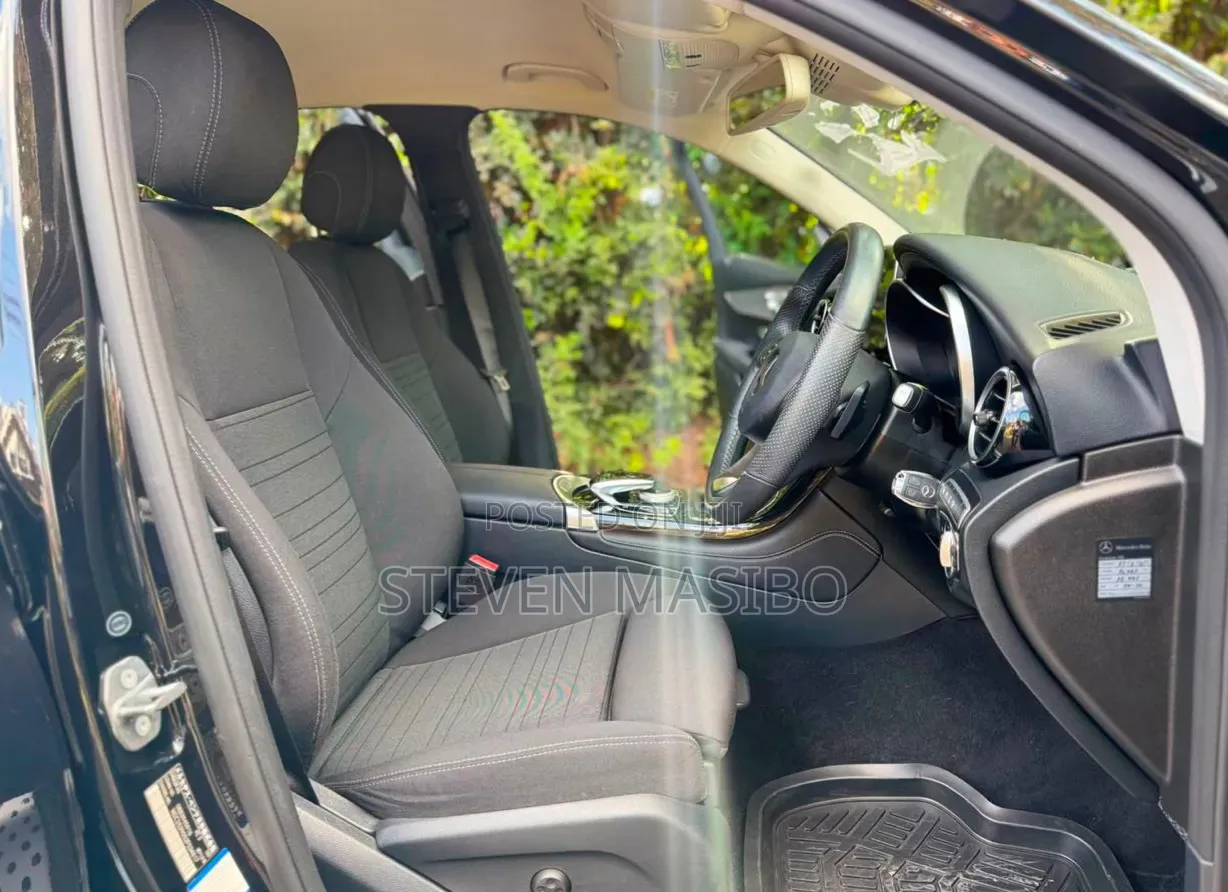 Mercedes-Benz GLC-Class 2019 Black