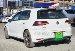 Volkswagen Golf 2015 White