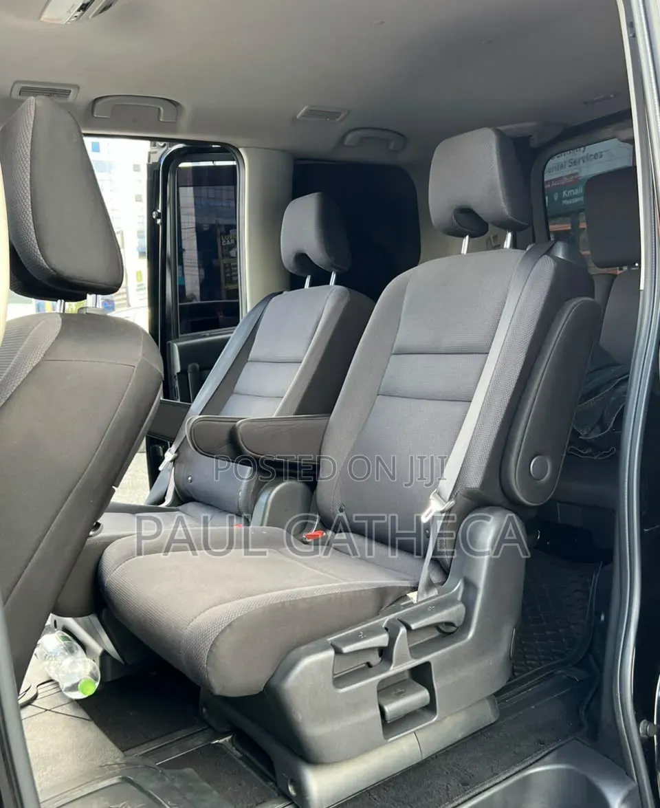 Nissan Serena 2018 Black