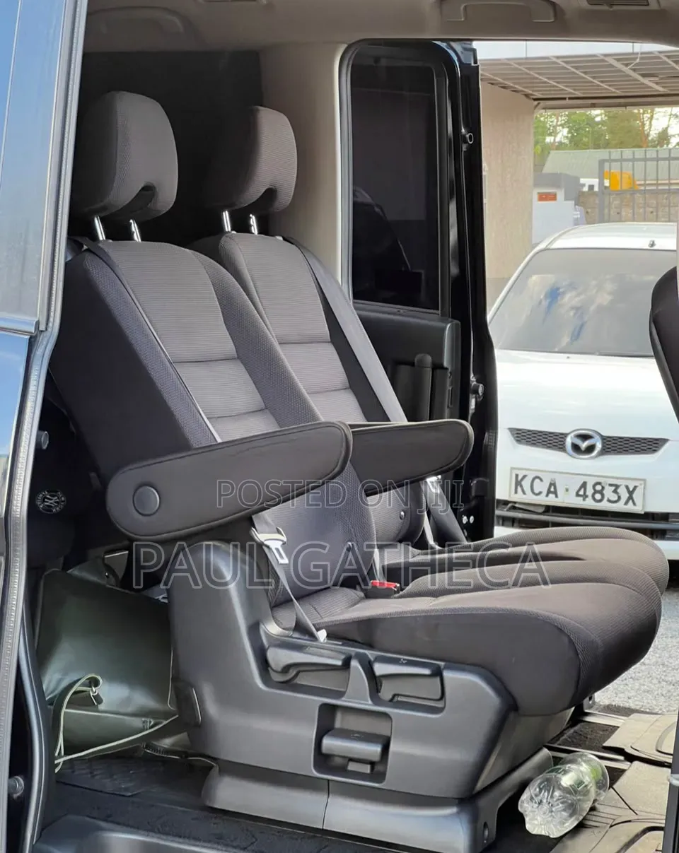 Nissan Serena 2018 Black