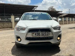 Mitsubishi RVR 2013 White