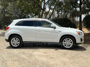 Mitsubishi RVR 2013 White