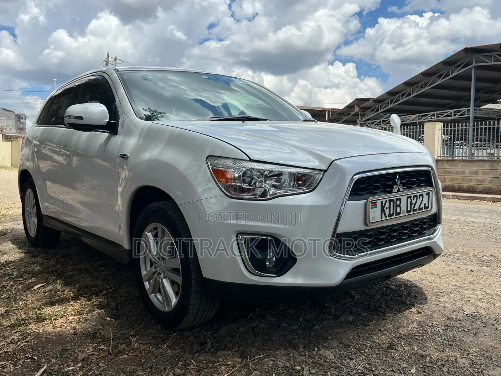 Mitsubishi RVR 2013 White