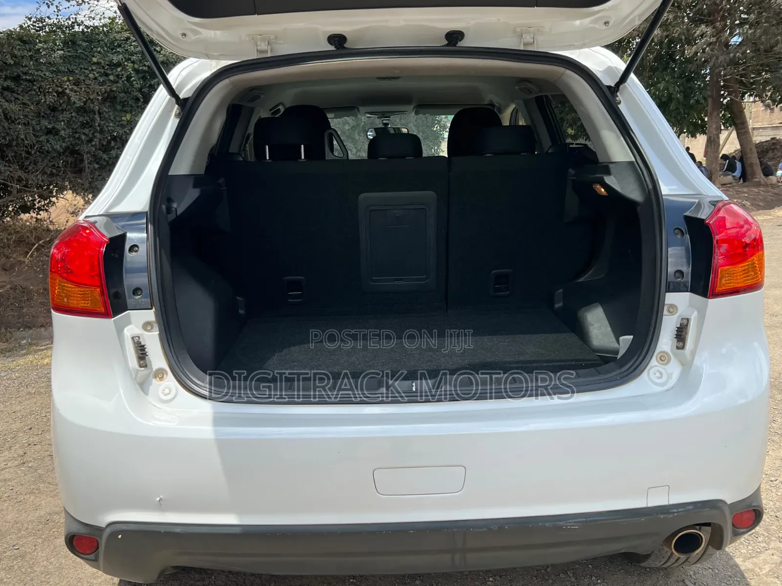 Mitsubishi RVR 2013 White