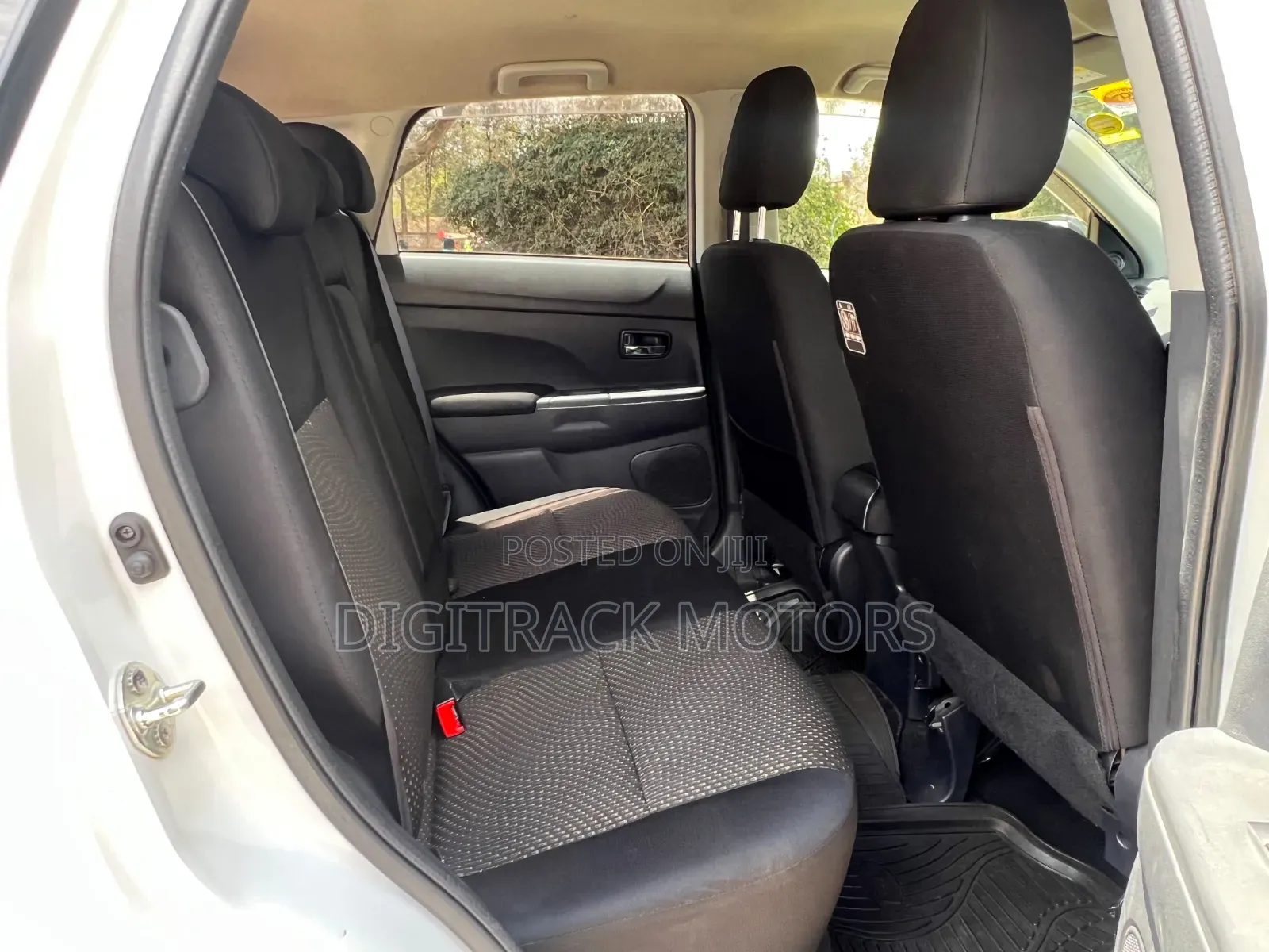 Mitsubishi RVR 2013 White