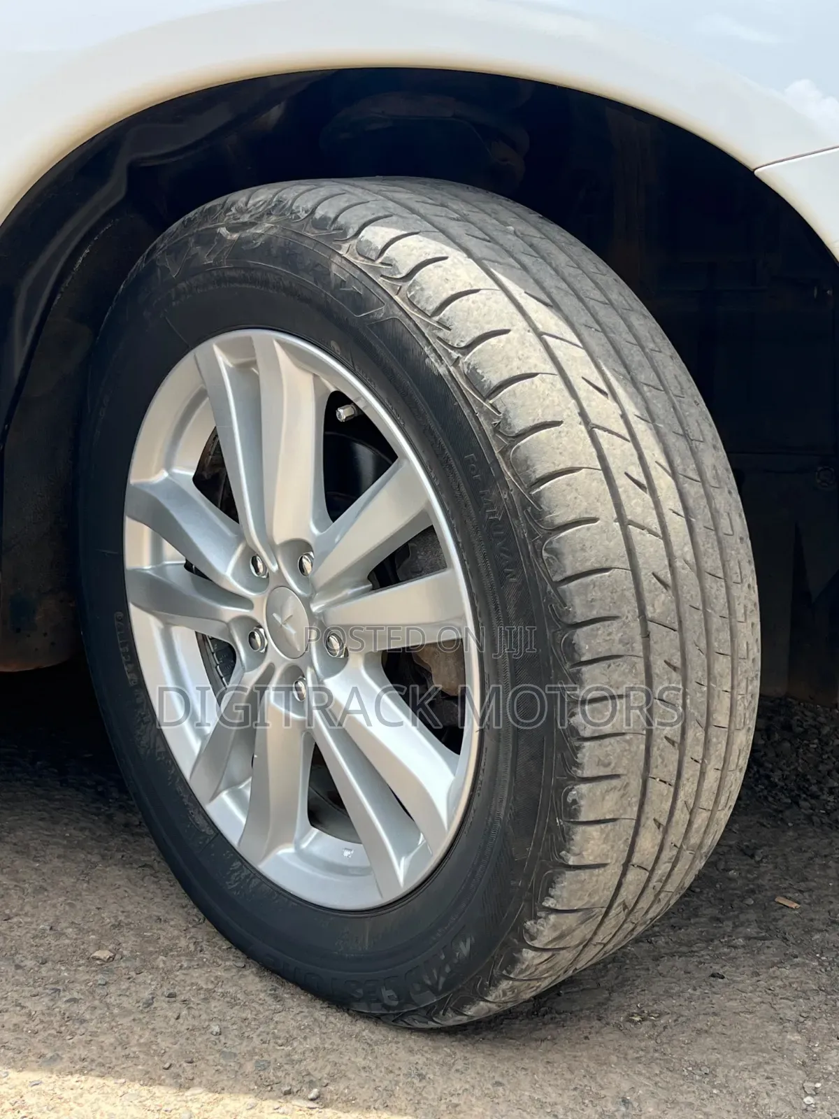 Mitsubishi RVR 2013 White