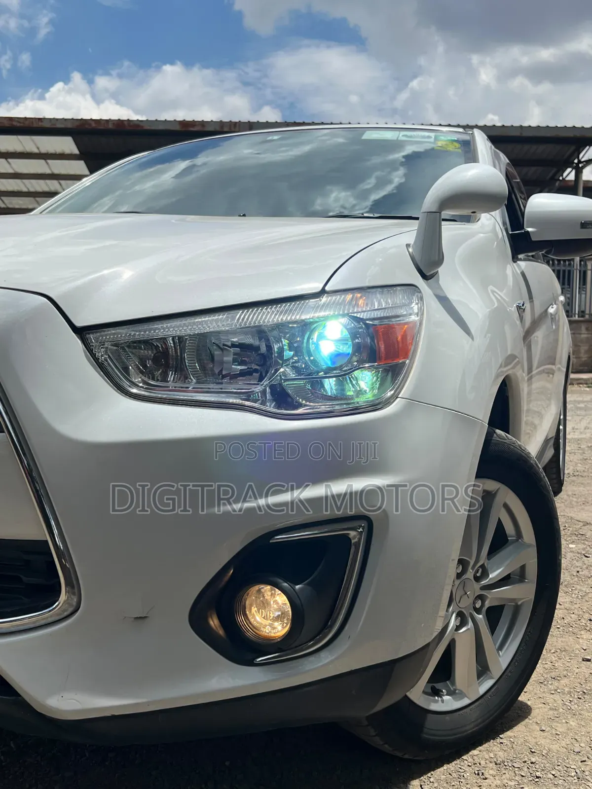 Mitsubishi RVR 2013 White
