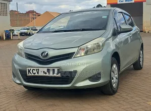 Toyota Vitz 2012