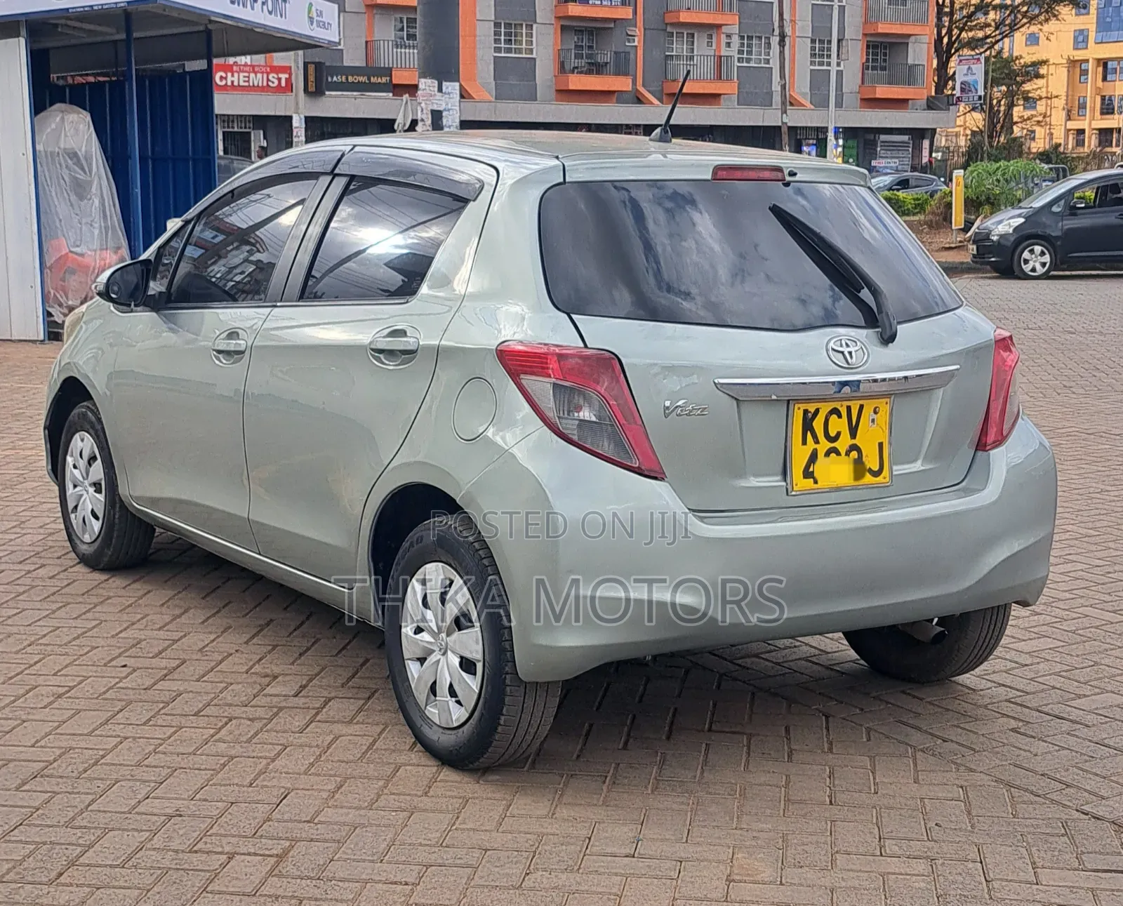 Toyota Vitz 2012