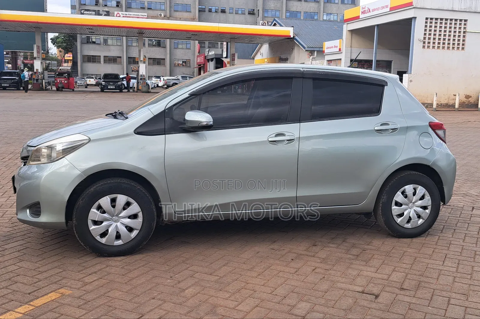 Toyota Vitz 2012