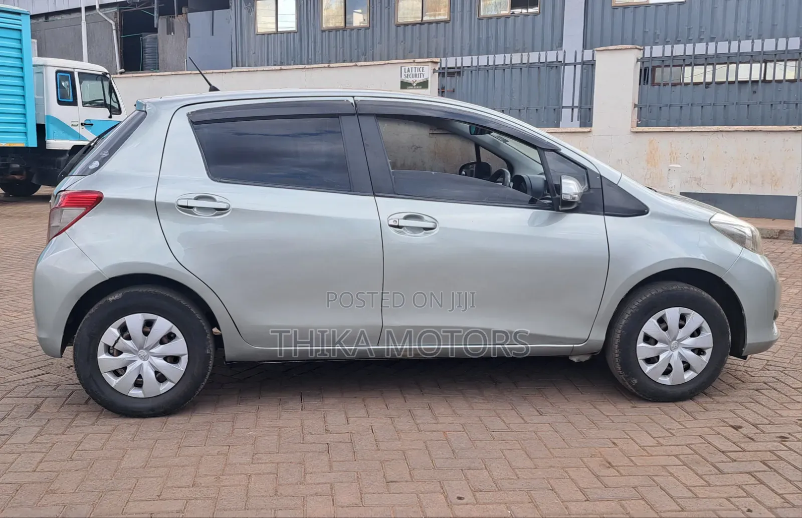 Toyota Vitz 2012