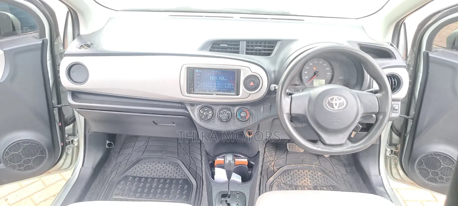 Toyota Vitz 2012