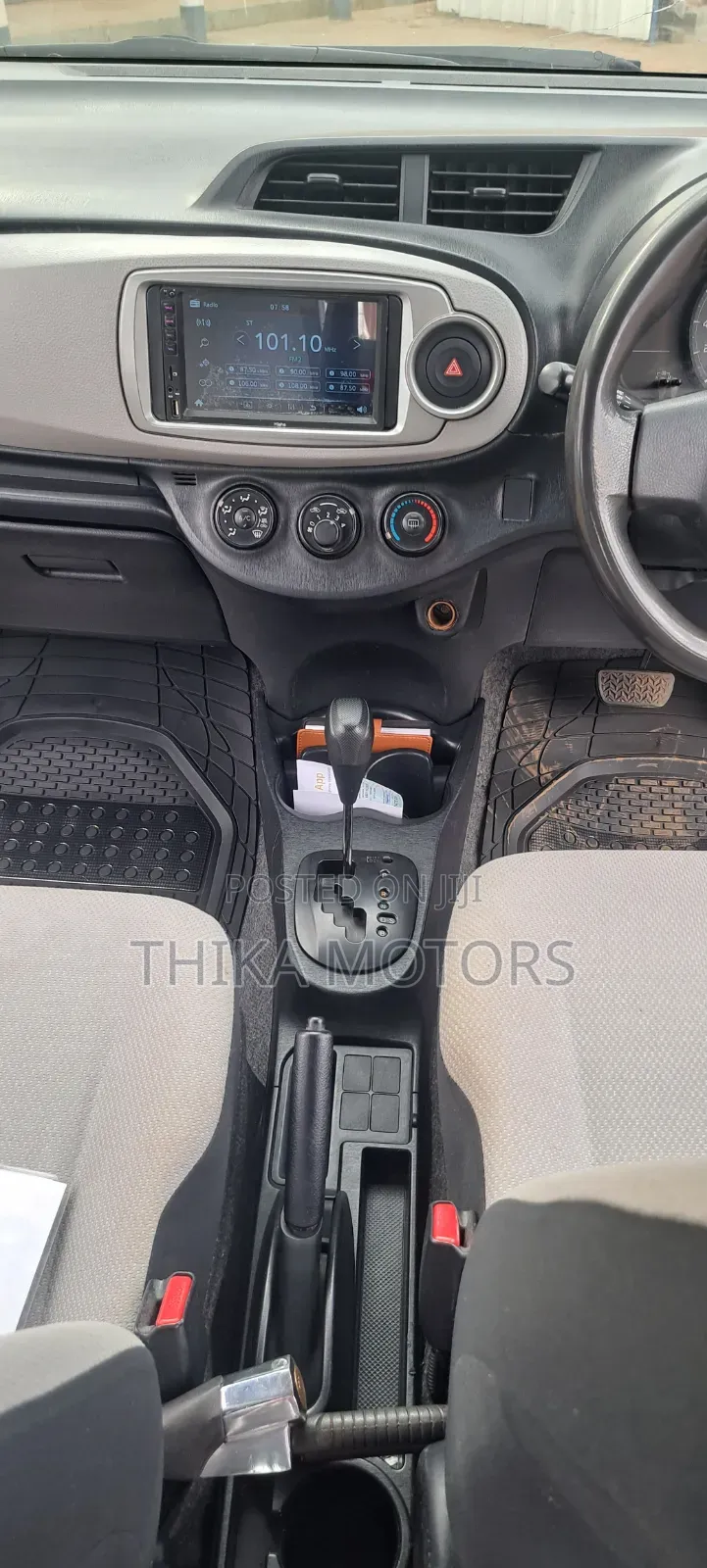 Toyota Vitz 2012