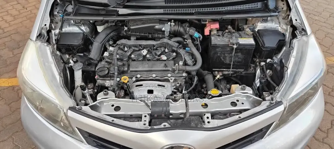 Toyota Vitz 2013