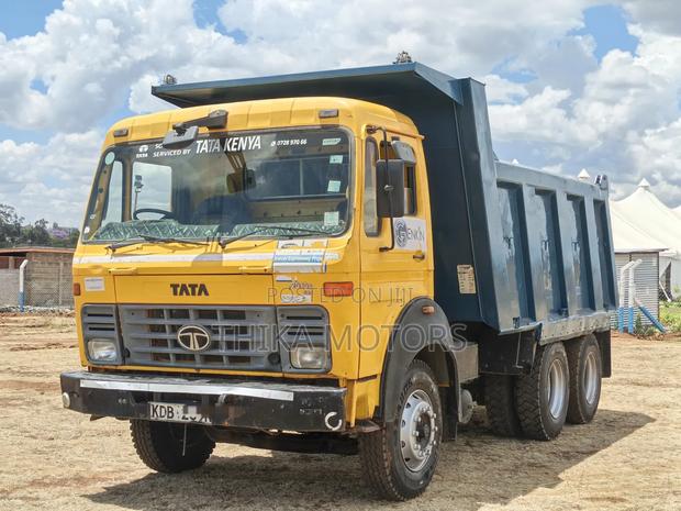 Tata Tipper - thumbnail 3