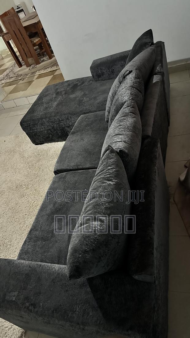 Comfortable L-Shape Sectional Sofa With Cushions - thumbnail 5