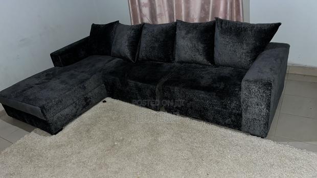 Comfortable L-Shape Sectional Sofa With Cushions - thumbnail 3