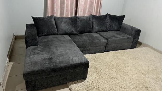 Comfortable L-Shape Sectional Sofa With Cushions - thumbnail 8