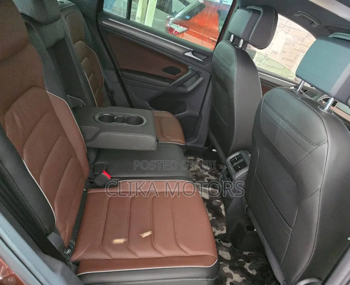 Volkswagen Tiguan 2.0T S 2021 Brown