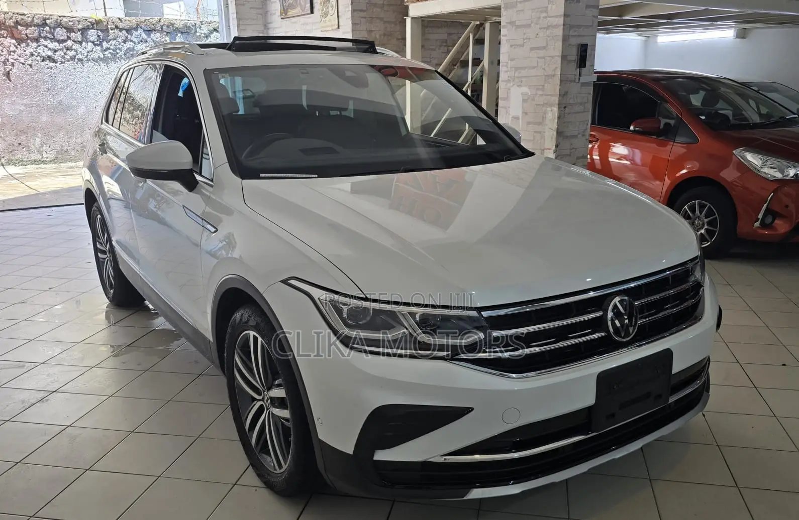Volkswagen Tiguan 2.0T SE 2021 Pearl