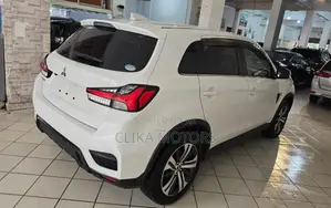 Mitsubishi RVR 2020 White