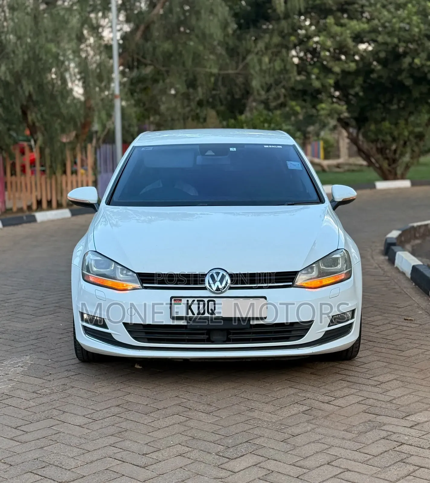Volkswagen Golf 2017 Blue