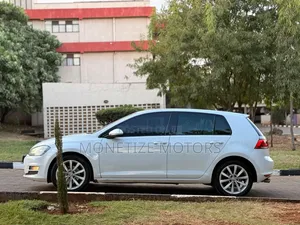 Volkswagen Golf 2017 Blue