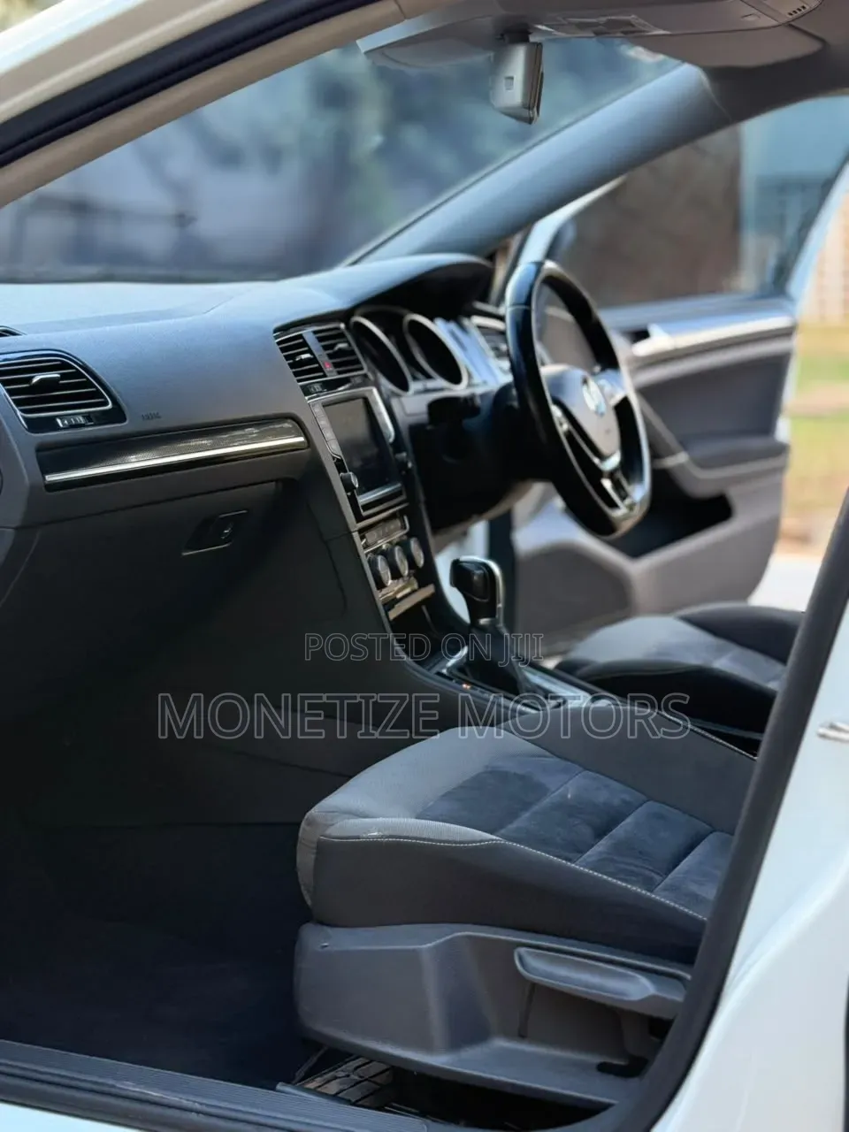 Volkswagen Golf 2017 Blue
