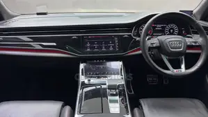Audi RS Q8 2021 Black