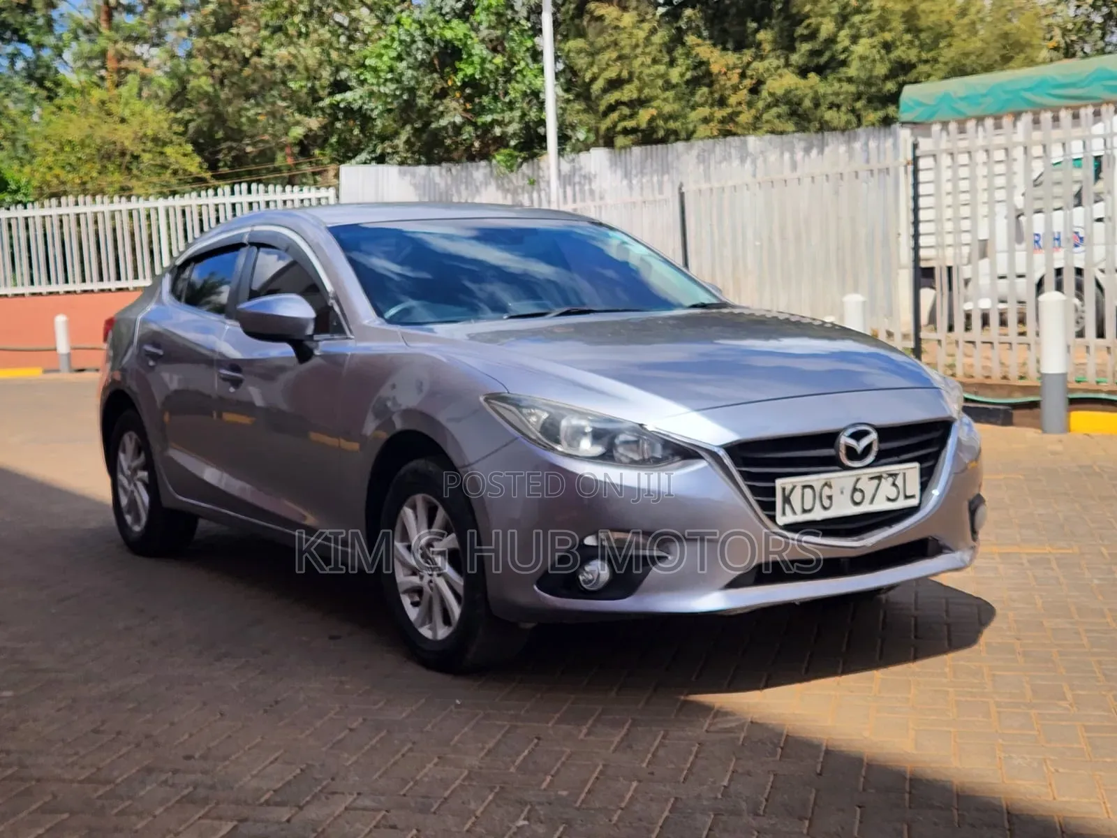 Mazda Axela SV Premium 2014 Silver