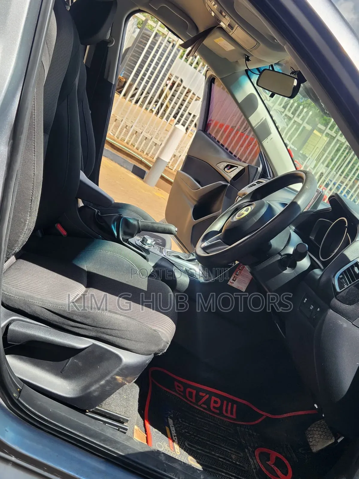 Mazda Axela SV Premium 2014 Silver