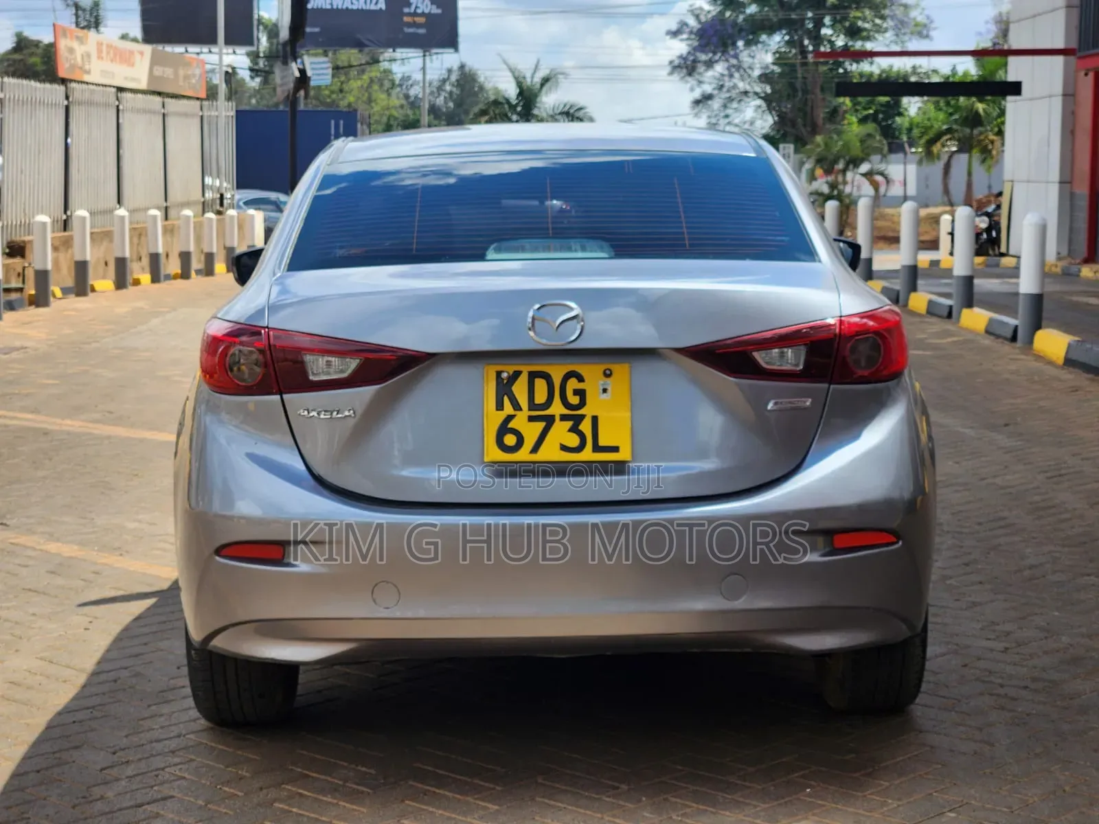 Mazda Axela SV Premium 2014 Silver