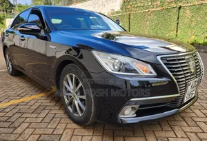 Toyota Crown 2015 Black