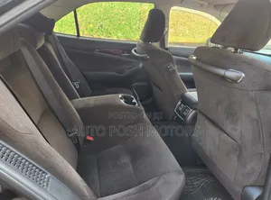 Toyota Crown 2015 Black
