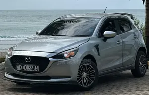 Mazda 2 2021 Silver